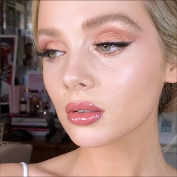 Dolce & Gabbana Dolcissimo Matte Liquid Lip Colour - ROSEBUD (VIVID ROSE PINK) - Picture 6 of 14